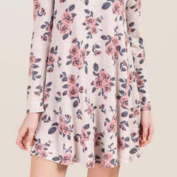 Pink floral long sleeve dress - Picture 2 of 4
